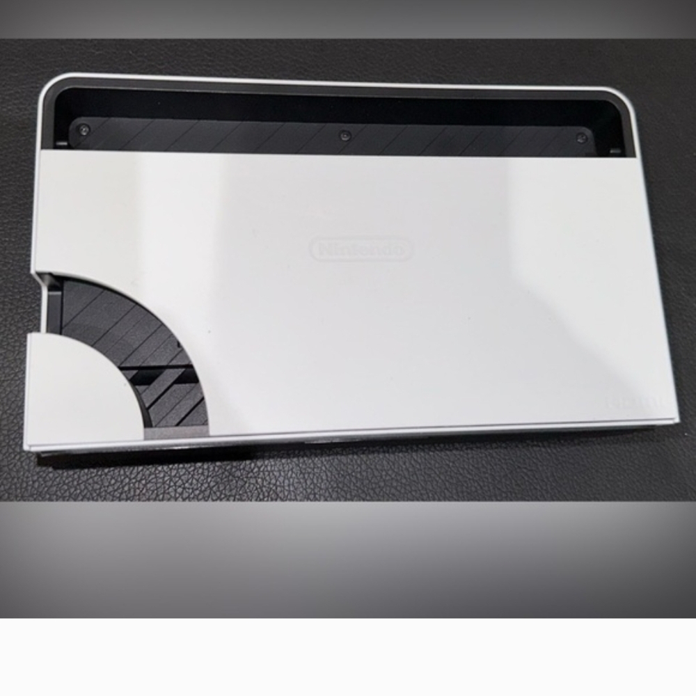 Nintendo Switch with Gray Joy-Con and Dock - Picture 12 of 14